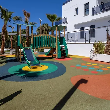 Homity Holidays - Playa Granada - Moriscos Ii * Мотриль